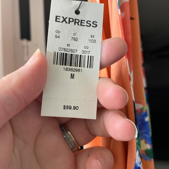 Flower dress - Picture 4 of 4